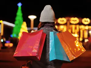 The Criminals Lurking in Parking Lots This Holiday Season