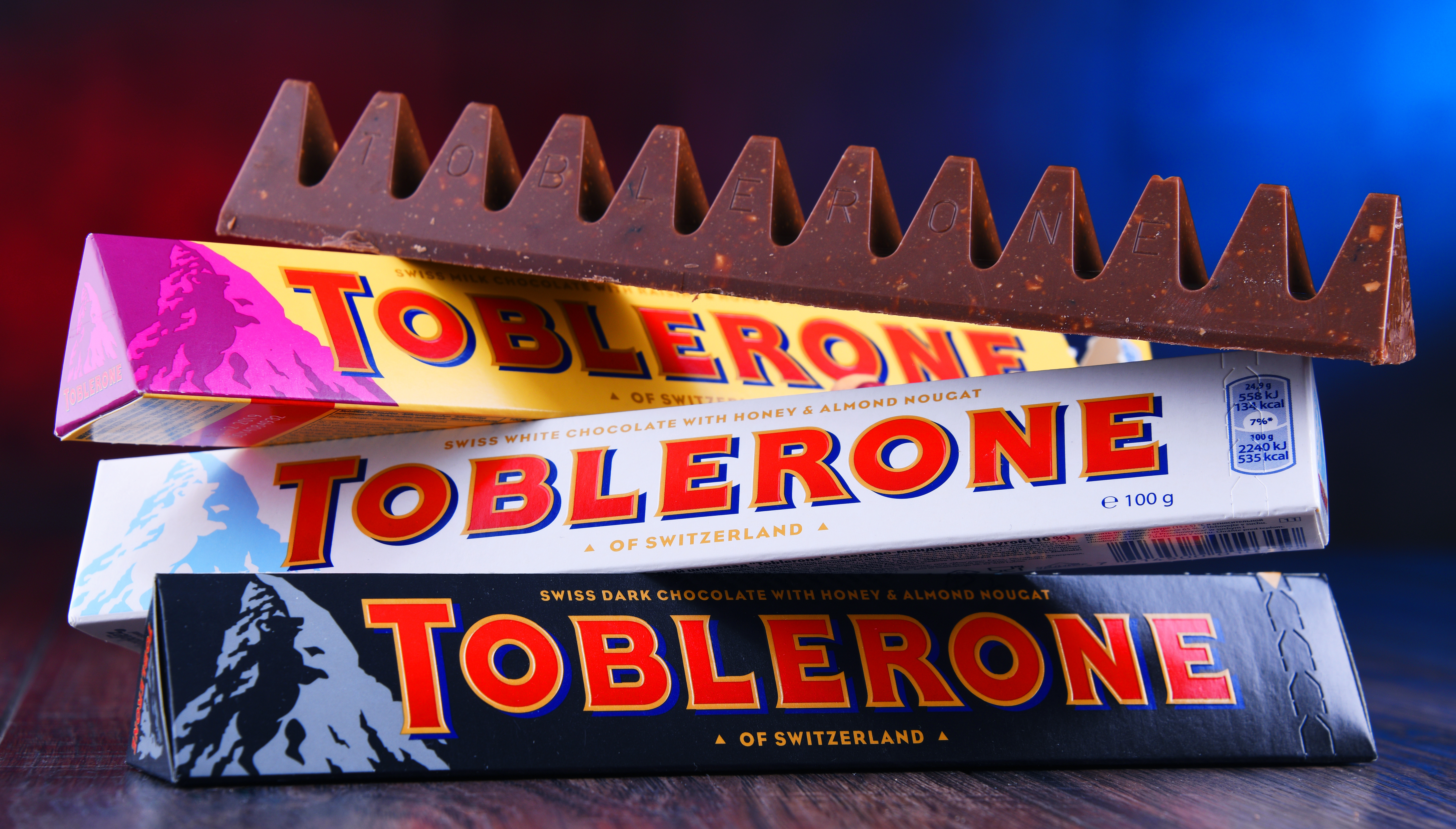 You Won't Believe the Hidden Messages in These 14 Food Logos!-3