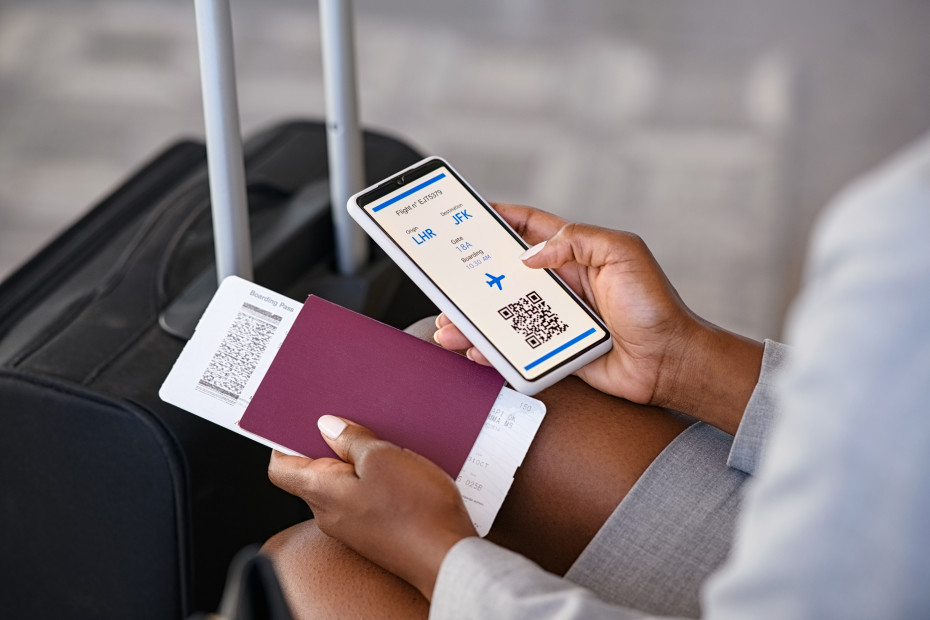 5 Reasons Not to Post Your Travel Plans on Social Media This Holiday Season-4