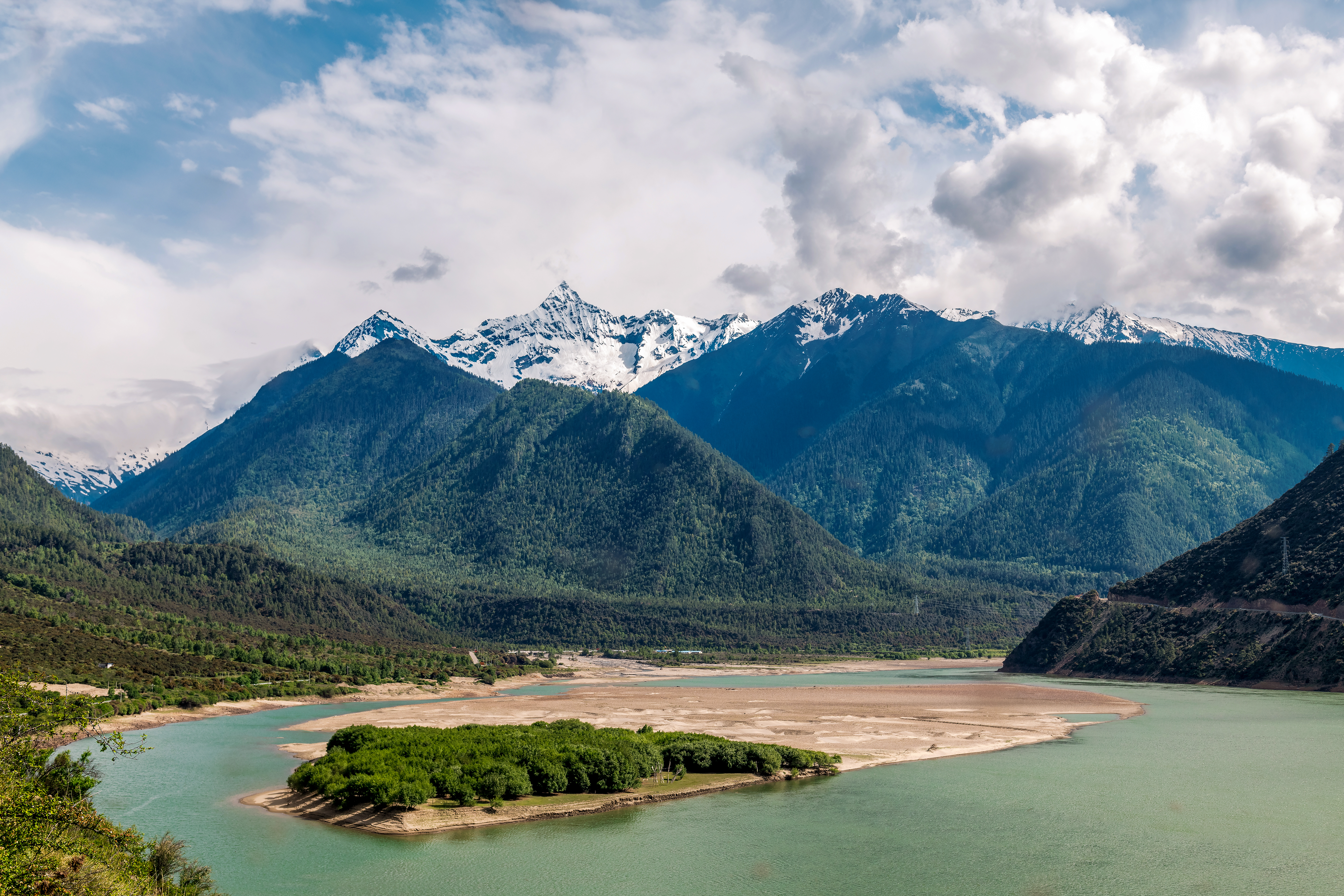 7 of Earth's Most Remote Places That Will Blow Your Mind-3