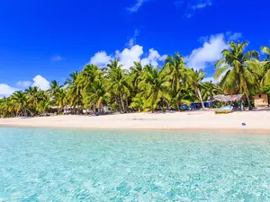 7 Tourists Hospitalized After Drinking Cocktails at Fiji Resort