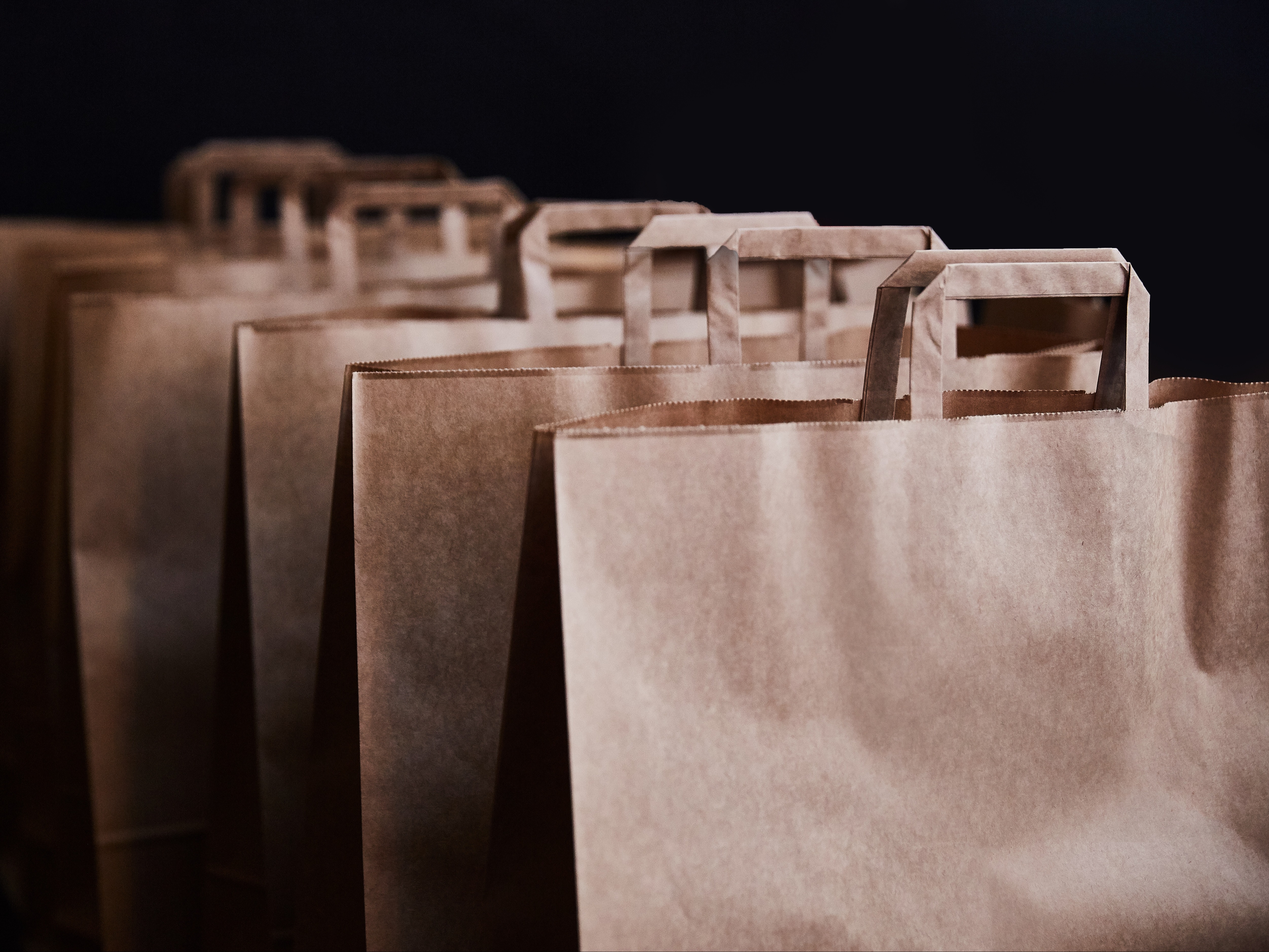 8 Things You Shouldn't Store in Kitchen Cabinets-4