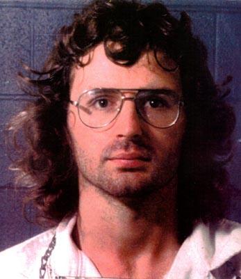 The Cult Behind the Waco Siege-3
