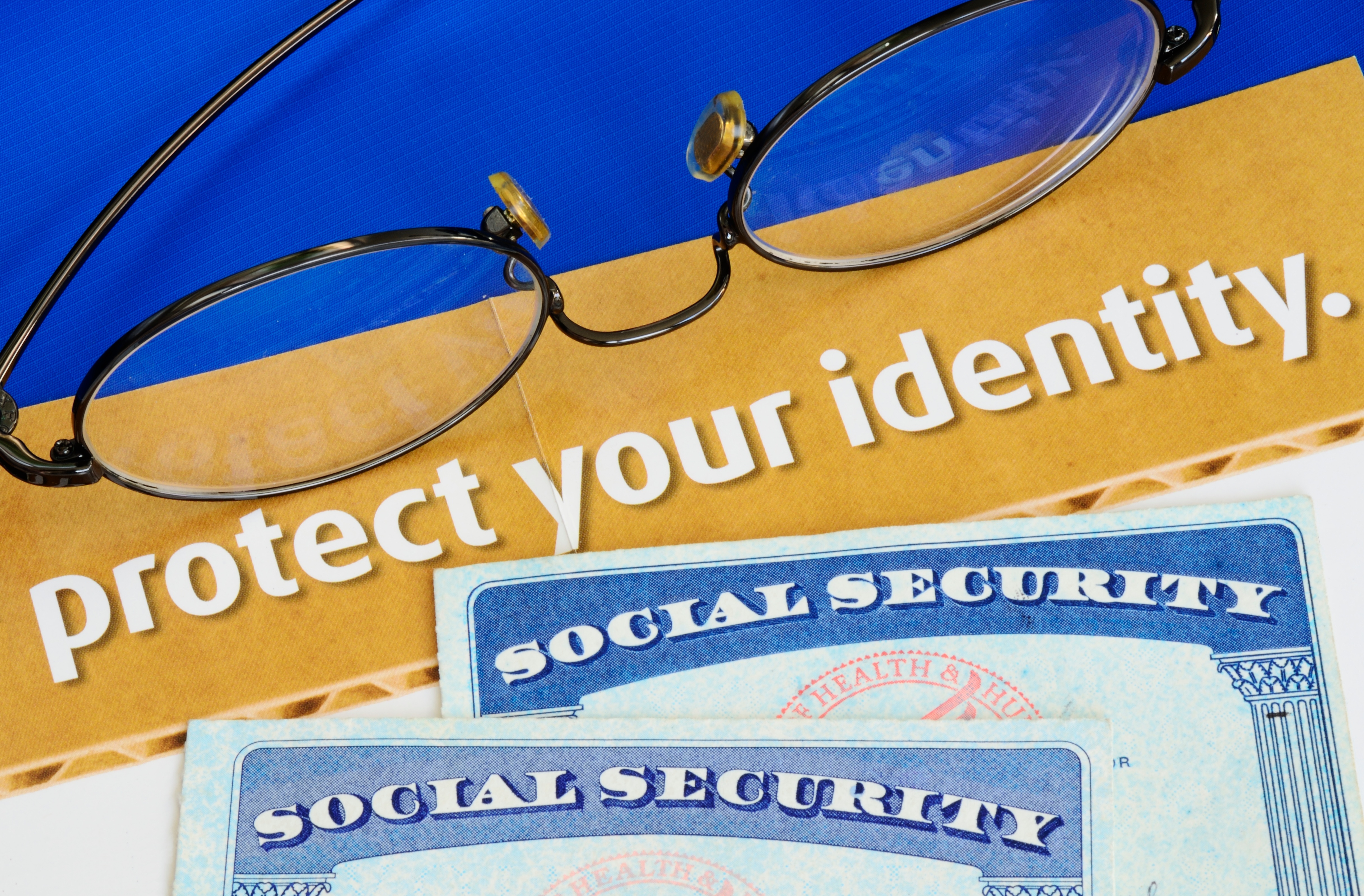 What is Identity Theft and How Does it Happen?-2
