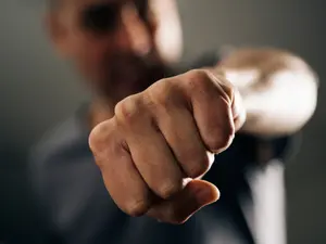 Construction Worker Kills Friend in Drunken Punching Contest