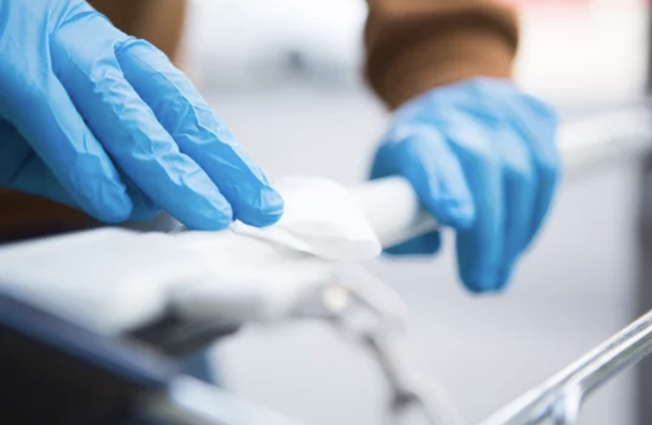 7 Signs Your Grocery Store Could Be a Germ Haven-2