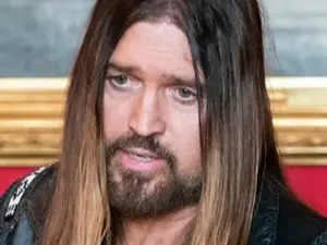 Cyrus Family at War? Trace Calls Out Billy Ray
