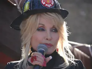 Dolly Parton's Health Crisis: What Fans Need to Know