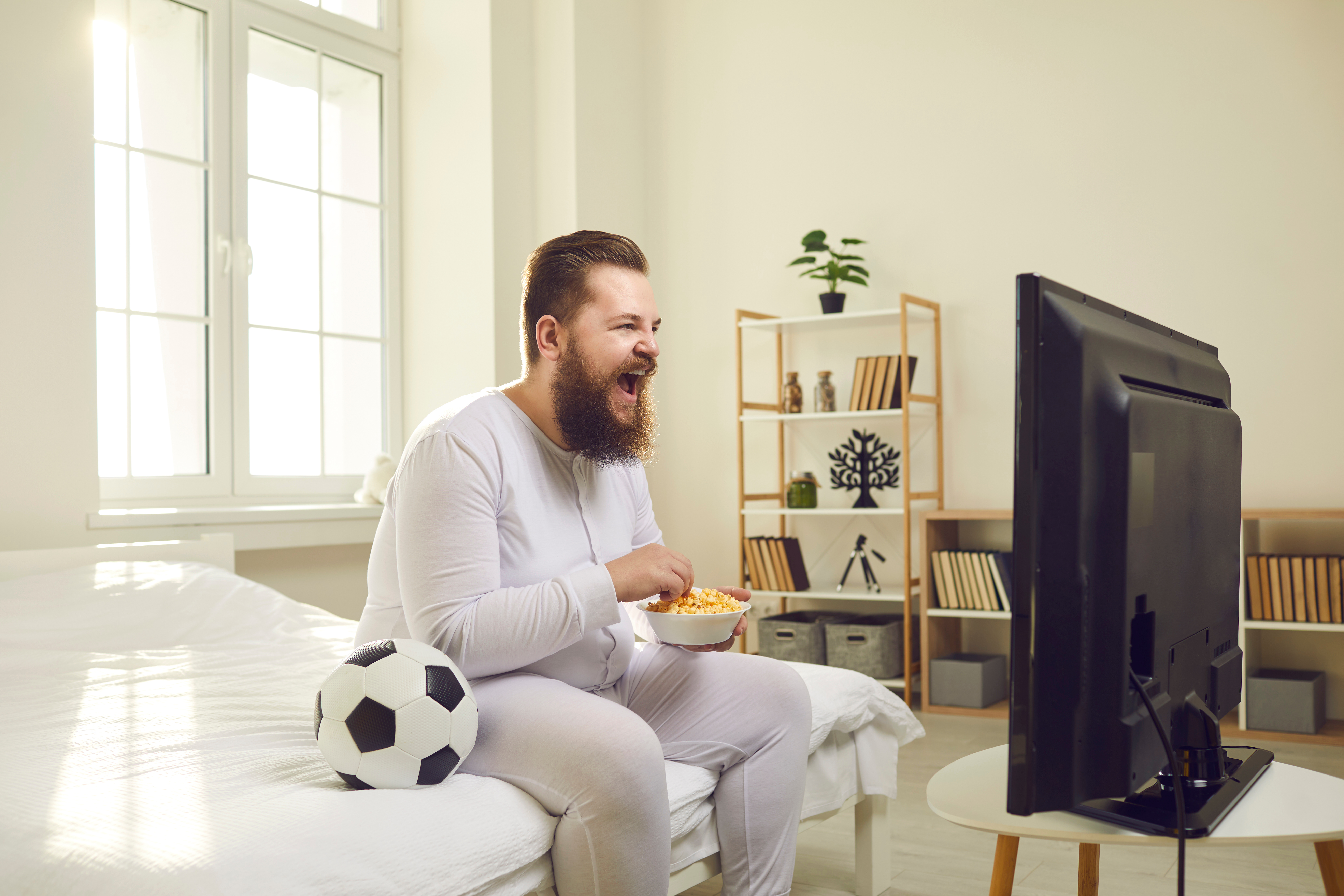 Exposed: The Myth About Sitting Too Close to the TV and Eye Damage!-3