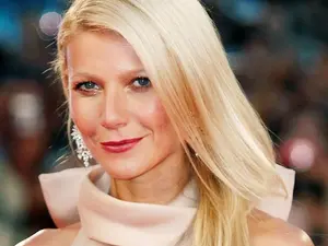 Gwyneth Paltrow Stuns in New Bikini Pics