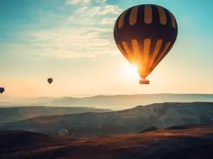 Hero Dies as Balloon Burns, Owners Abandon Scene