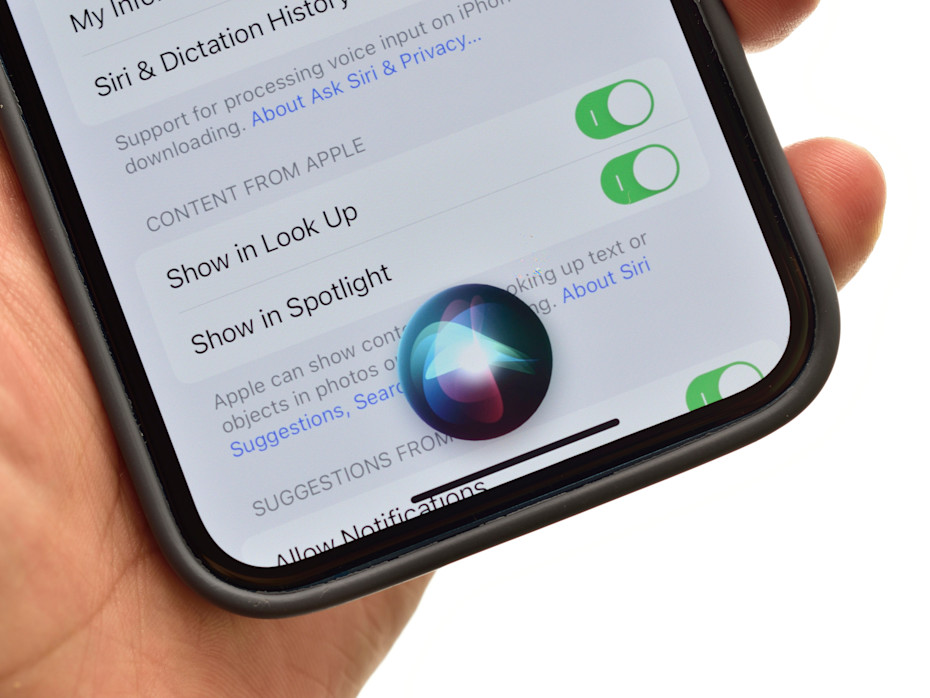 'Hey Siri, Were You Listening?' Apple Settles $95 Million Lawsuit-3