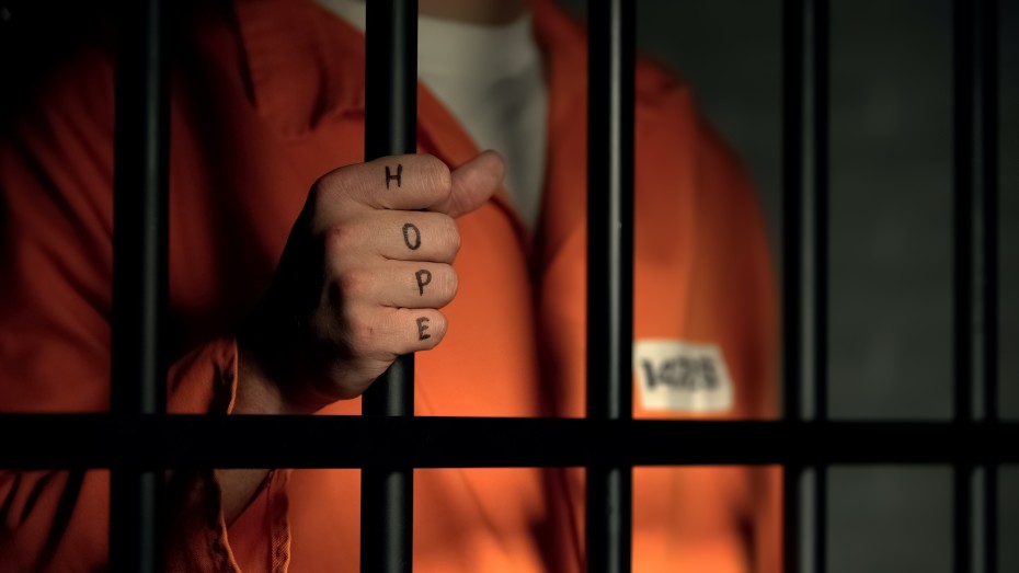 How One Man Spent 17 Years Behind Bars for a Crime He Didn't Commit-4