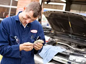 How to Spot a Car Repair Scam