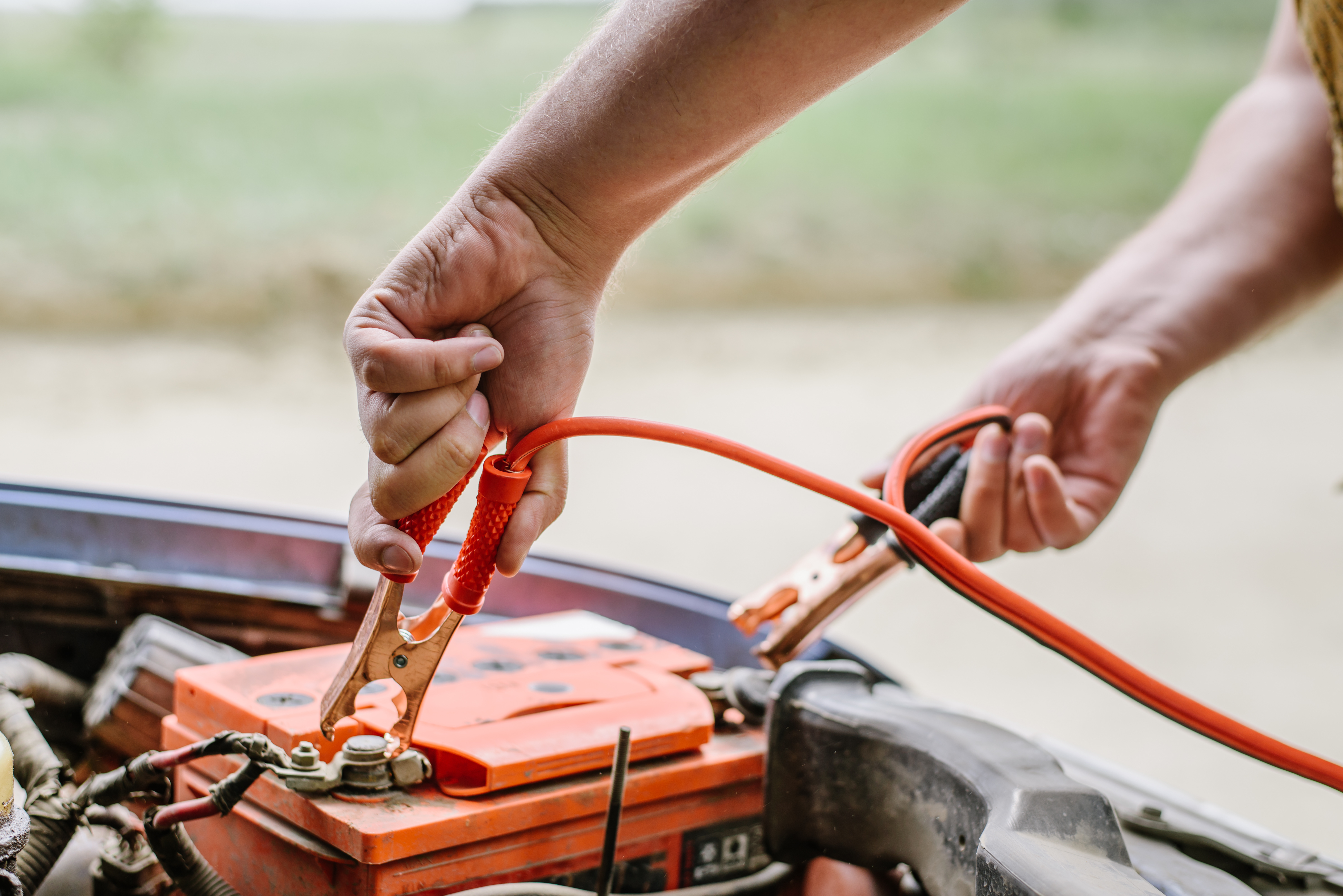 Survive Roadside Emergencies with These Items-6