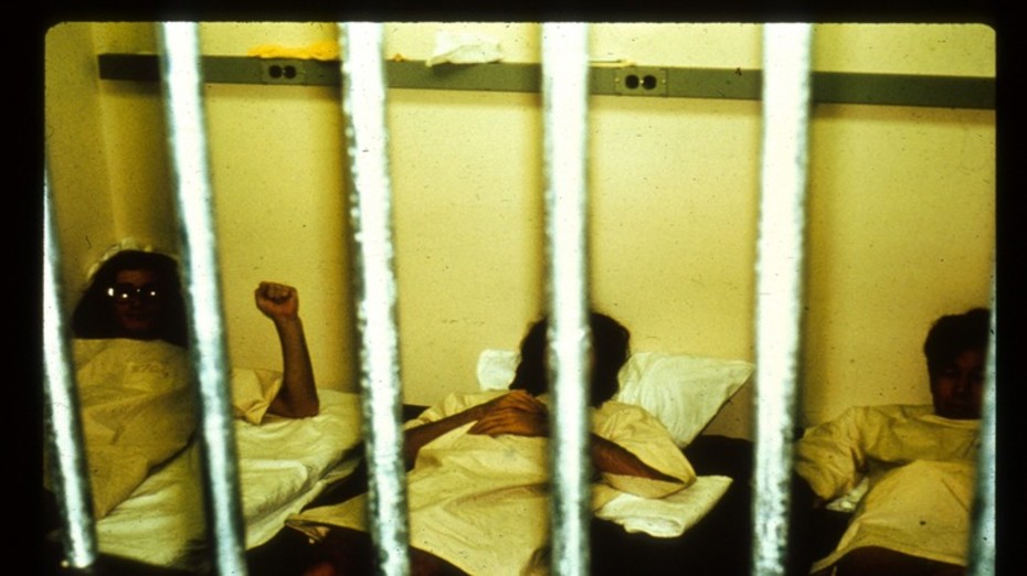 Inside Stanford's Infamous Prison Experiment-2