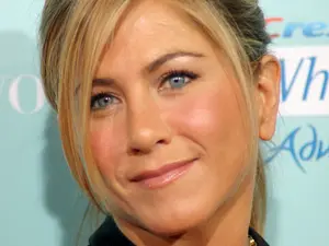 Jennifer Aniston's Home Gate Crashed by Stalking Suspect