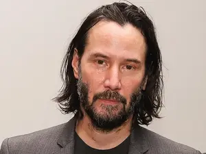 Keanu Reeves Faces Unhinged Fan