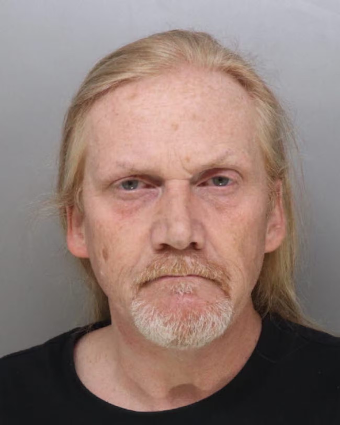 Man Accused of Leaving Mother of 7 Dead in Trashcan-2