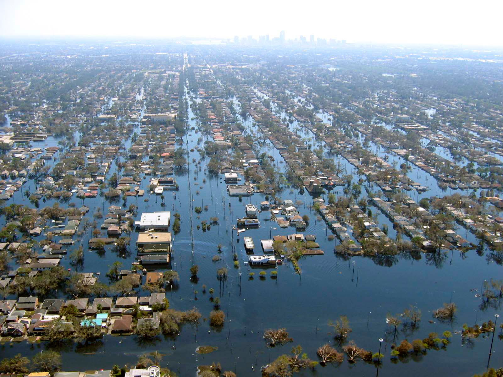 5 Worst Hurricanes in History-5