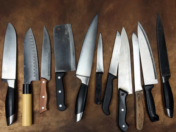 Never Keep These 8 Items in Your Drawers-2