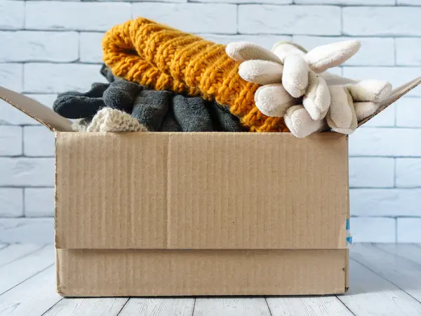 Never Store These Items Under Your Bed-3