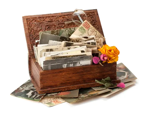 Never Store These Items Under Your Bed-7
