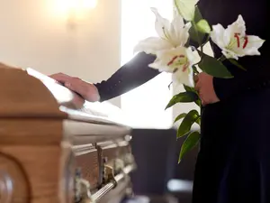 Ohio Funeral Home Applies for Liquor License in Hopes of Becoming 'Party Planner for the Dead'