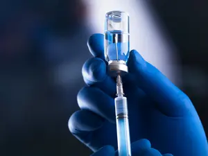 Maniacs Attack With Syringes at Concert