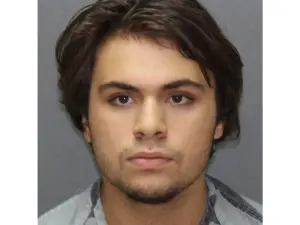 Boy Kills Mom With Hammer and Texts Photo to Friend