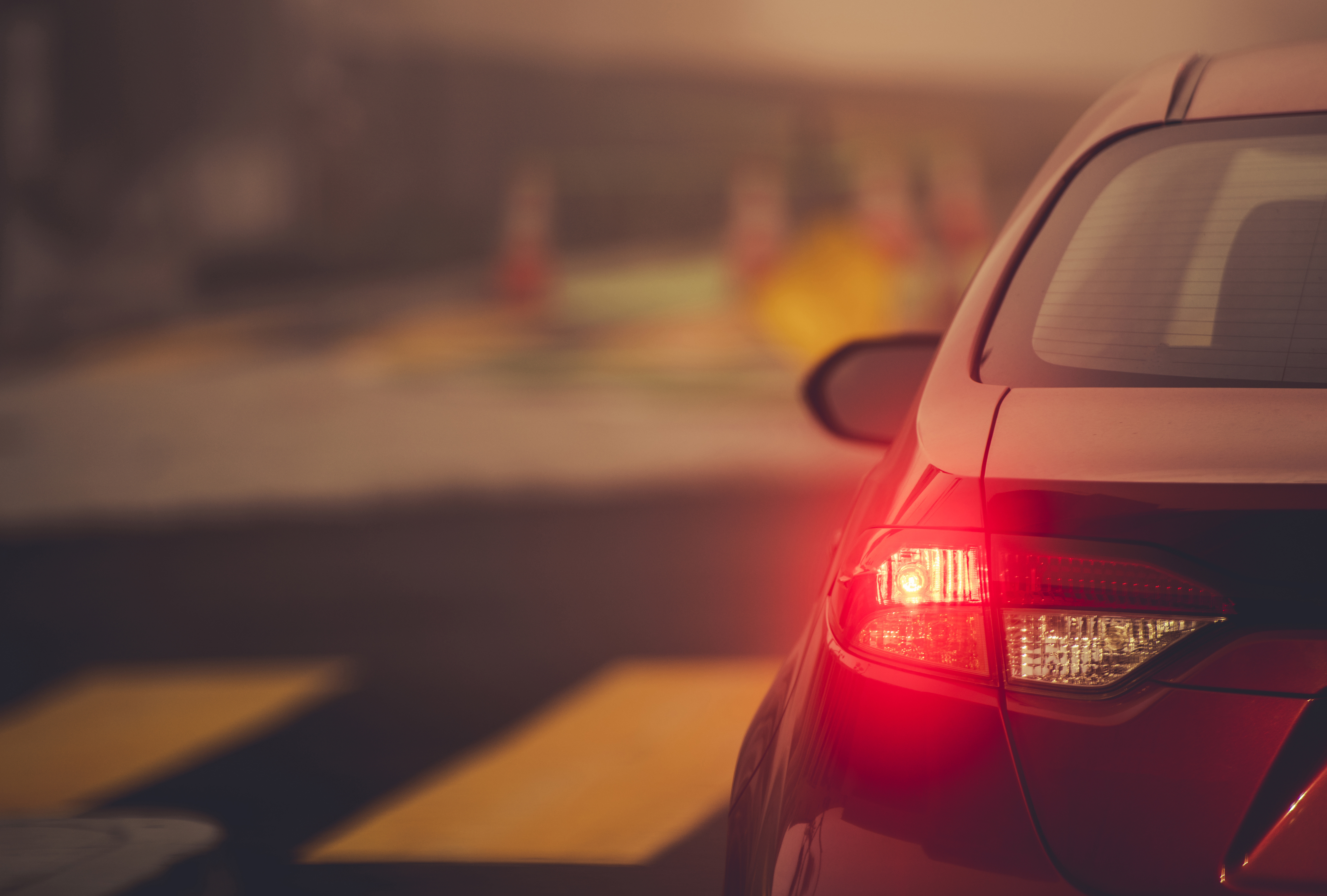 10 Dangerous Driving Habits and How to Avoid Them-3