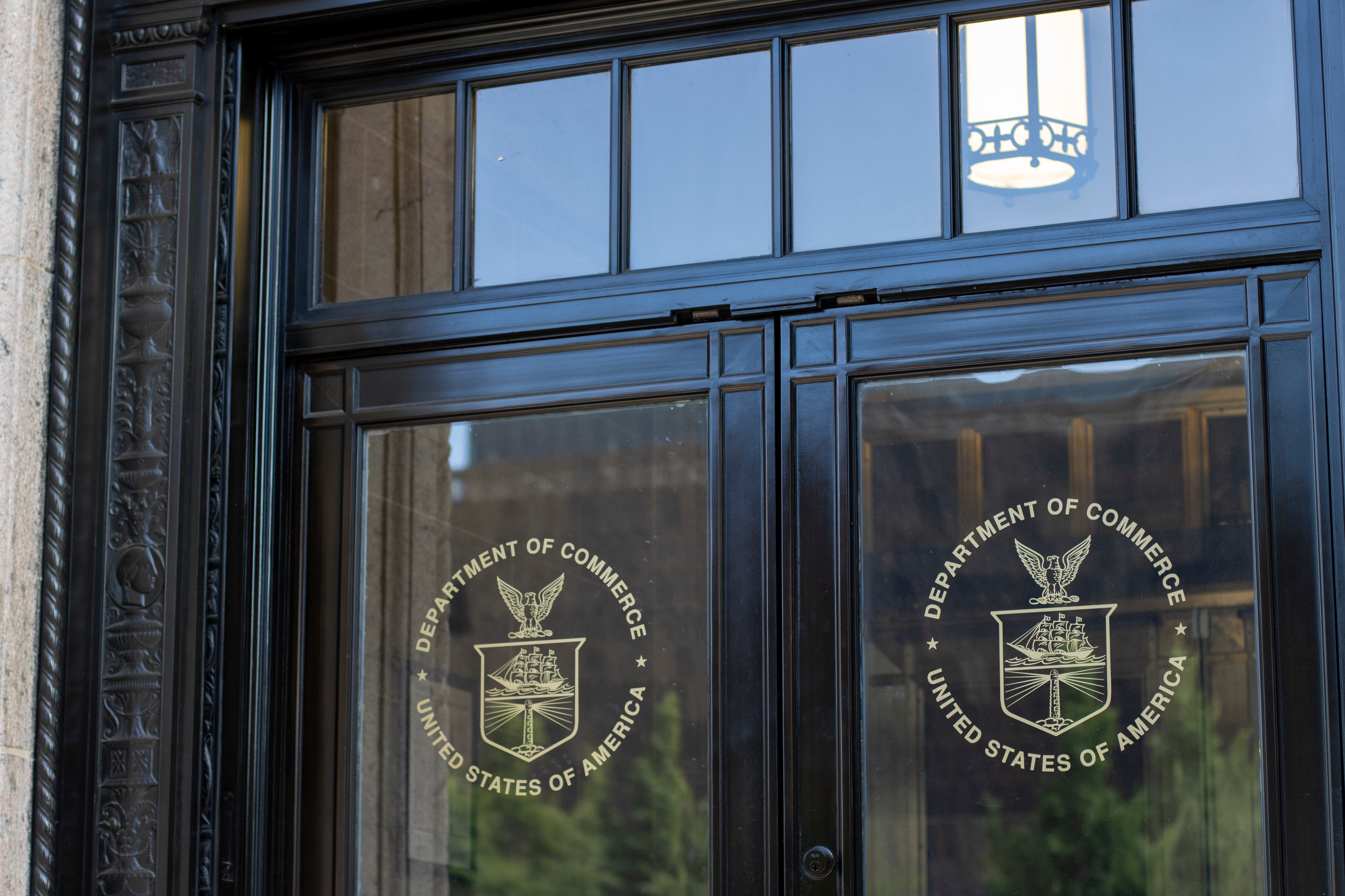 The 5 Best and Worst U.S. Government Workplaces 5