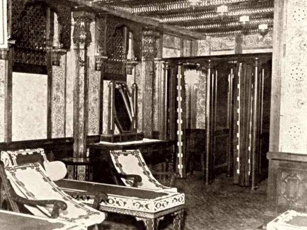 The Titanic- A Photographic Voyage Through History -5