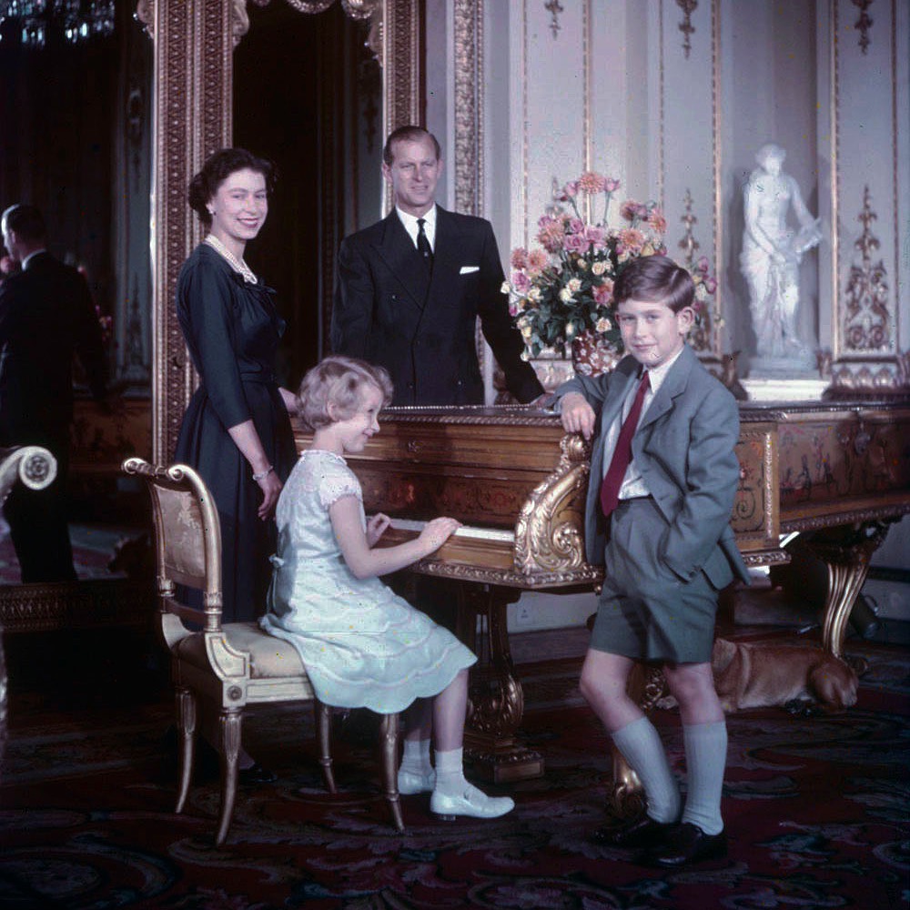 These 10 Crazy Royal Rules Will Shock You-5