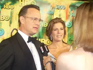 Tom Hanks Shares Swimsuit Photo of Rita Wilson