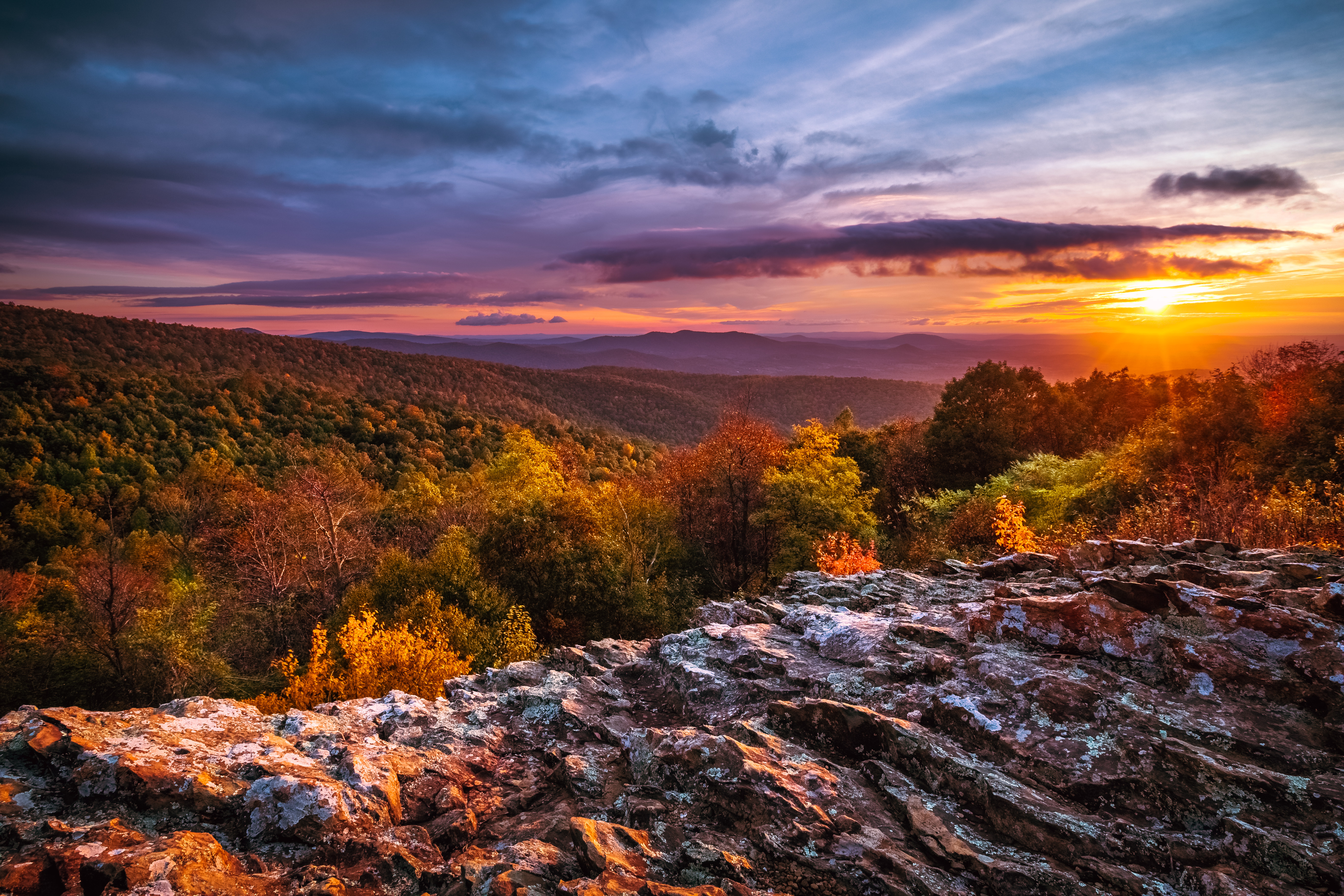 Top 10 US National Parks for a Memorable Family Adventure-9