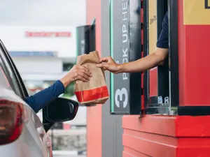 Which Fast-Food Chains Have the Fastest (and Slowest) Drive-Thrus?