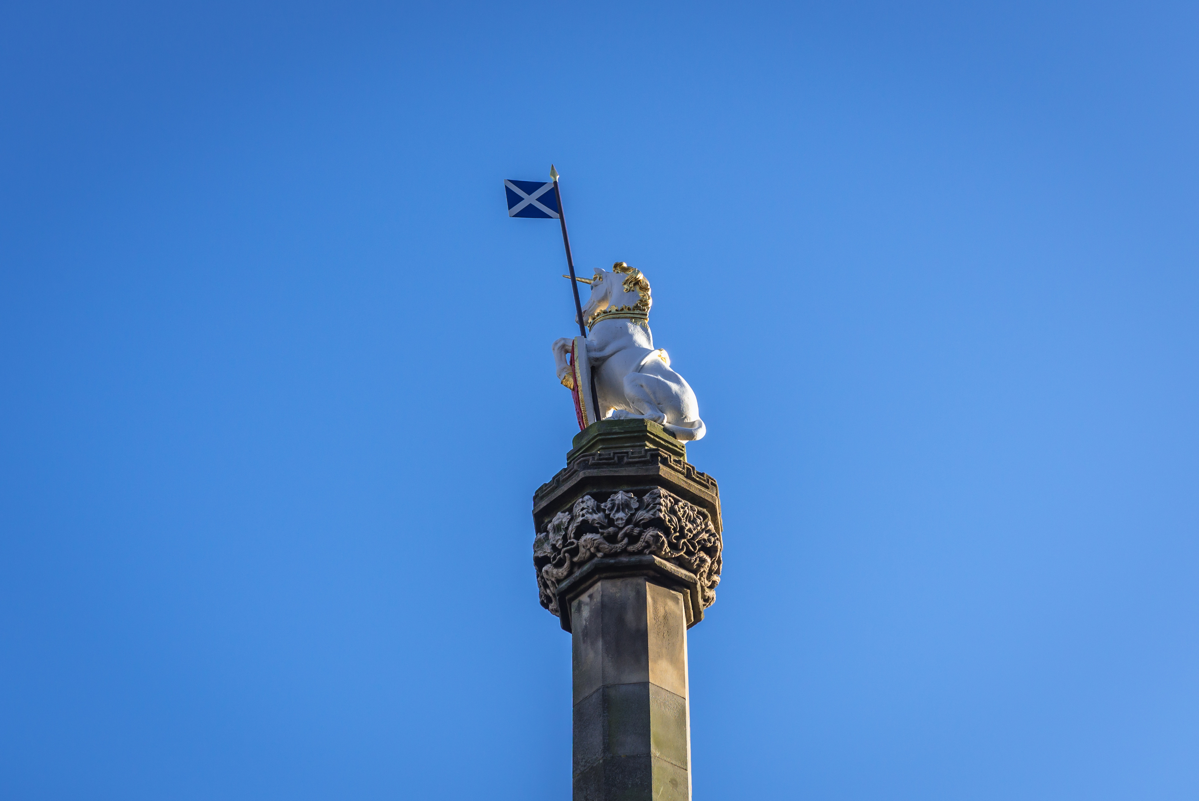 unicorn statue