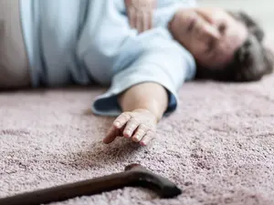 Woman Died in Squalor as Husband Watched