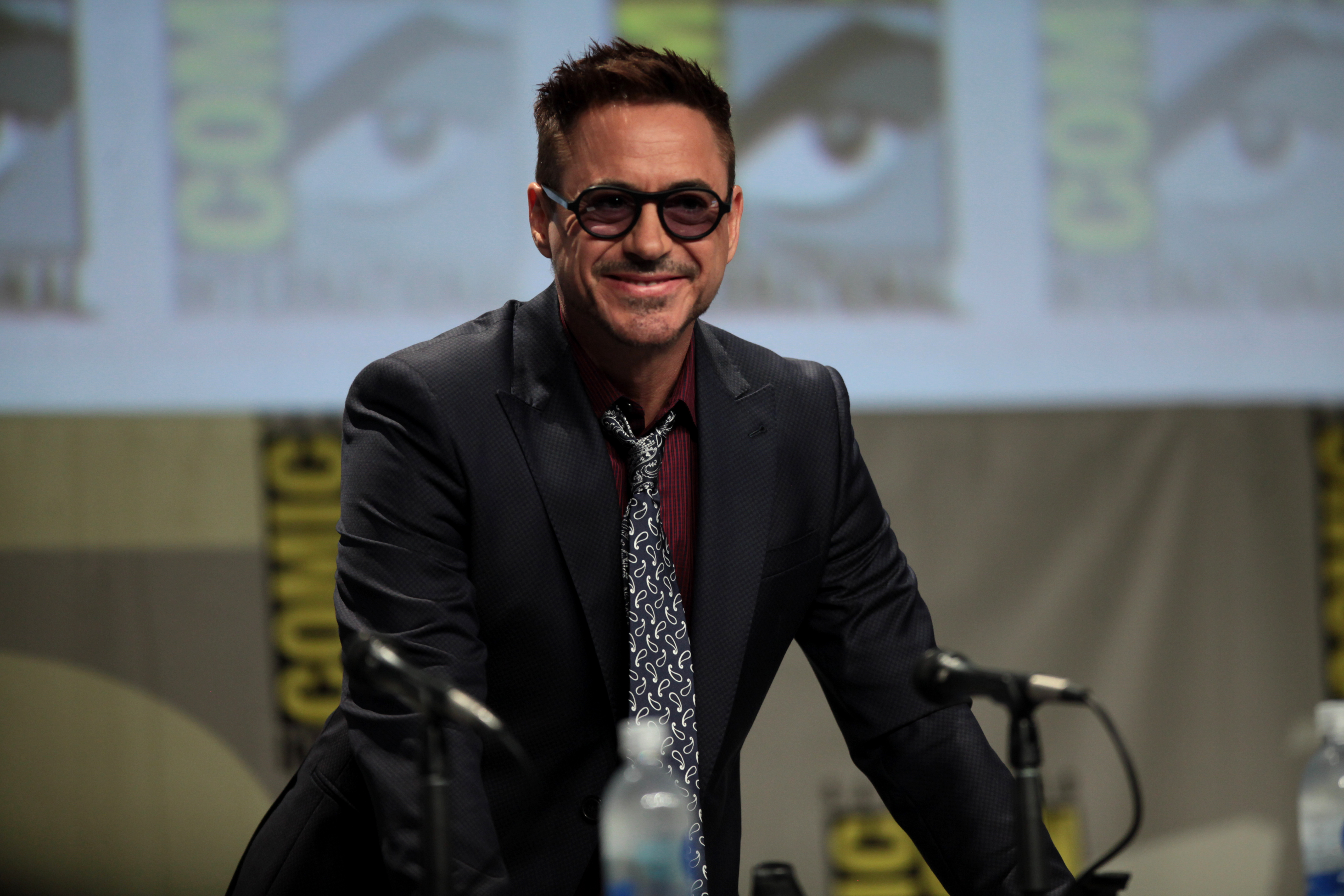 25 celebrities who have gone to prison-22